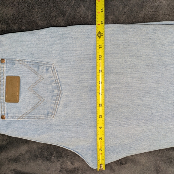 Light Blue Jeans - Picture 6 of 6